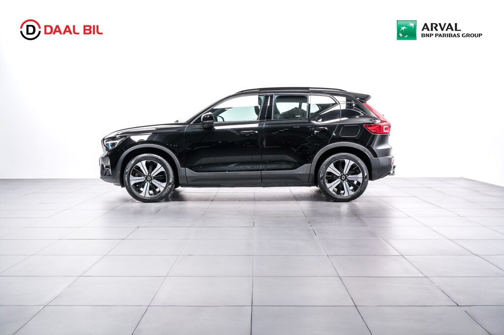Volvo XC40 RECHARGE SINGLE MOTOR 69kWh 231HK PLUS VÄRM DRAG B-KAM