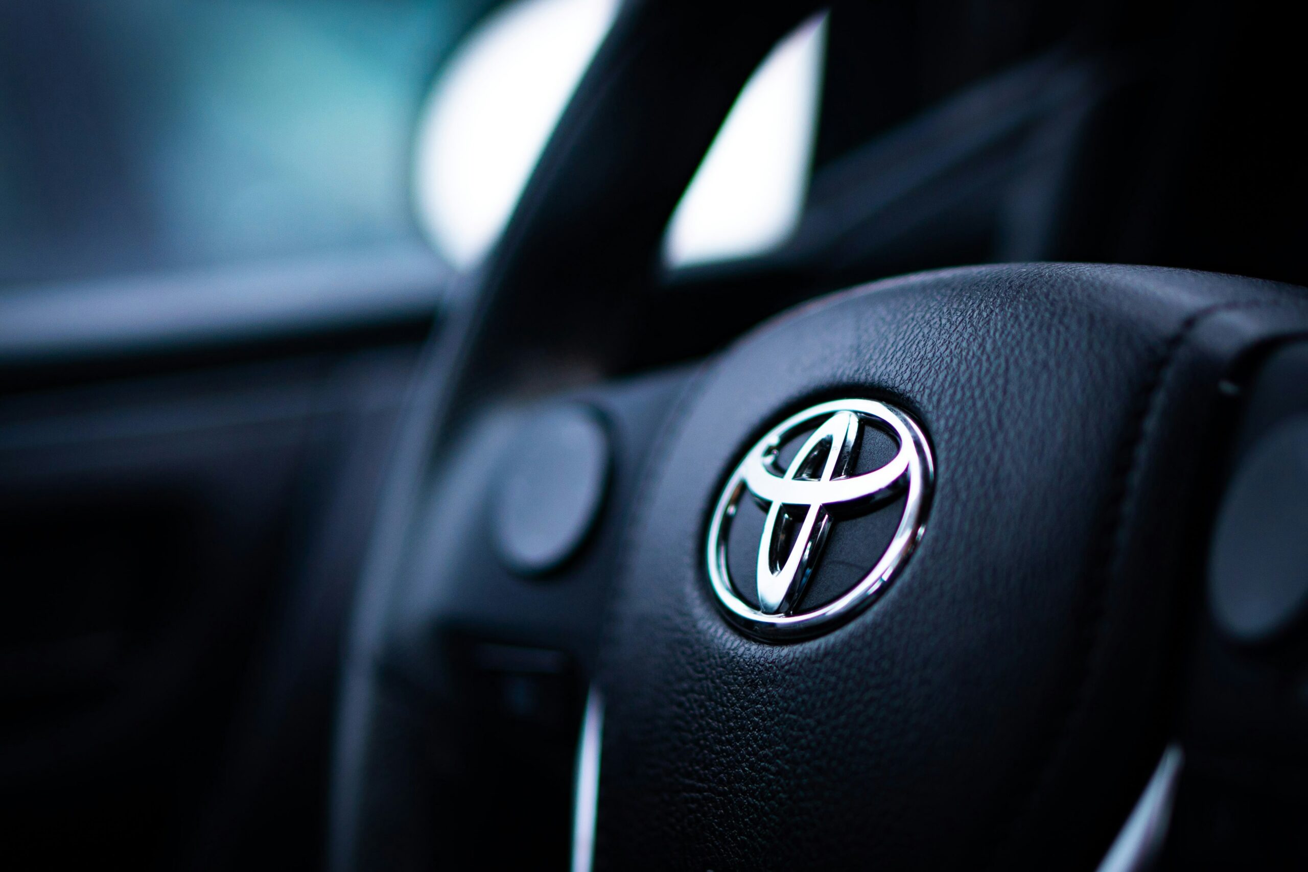 Toyota - Hitta din Toyota hos DAAL Bil