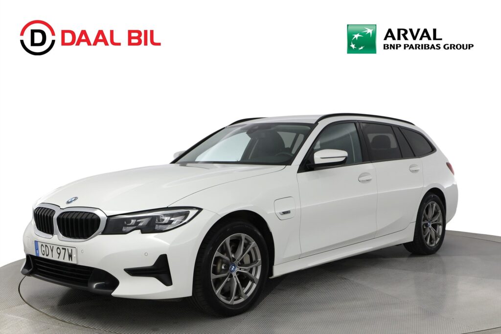 BMW 330e xDRIVE TOURING 12 kWh 292HK PRIVAT/FÖRETAGSLEASING