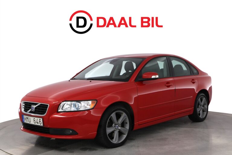 Volvo S40 2.4 140HK MOMENTUM P-SENSORER HALVSKINN FARTHÅLLARE