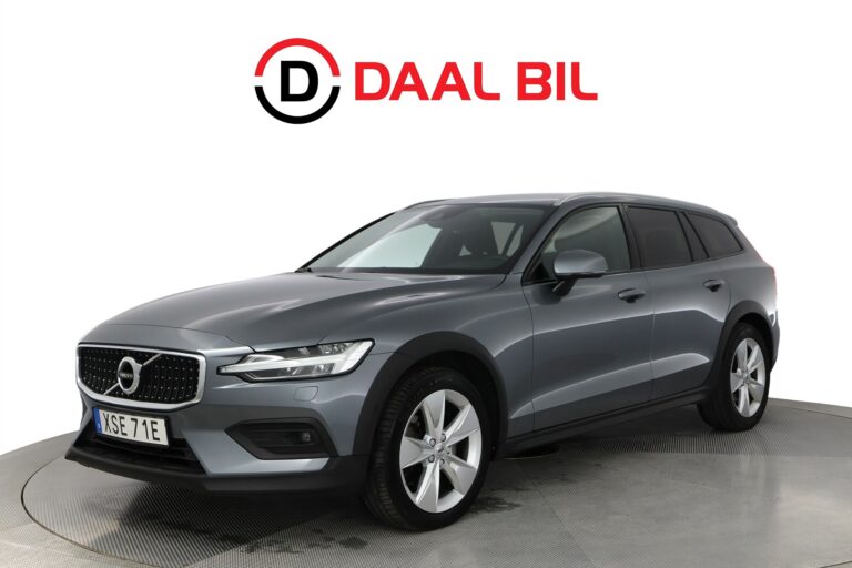 Volvo V60 Cross Country ADVANCED B4 AWD 197HK DRAGKROK B-KAMERA NAVIGATION