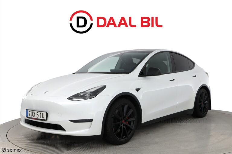 Tesla Model Y PERFORMANCE 534HK PANO 360° NAVI VÄRMARE AUTOPILOT