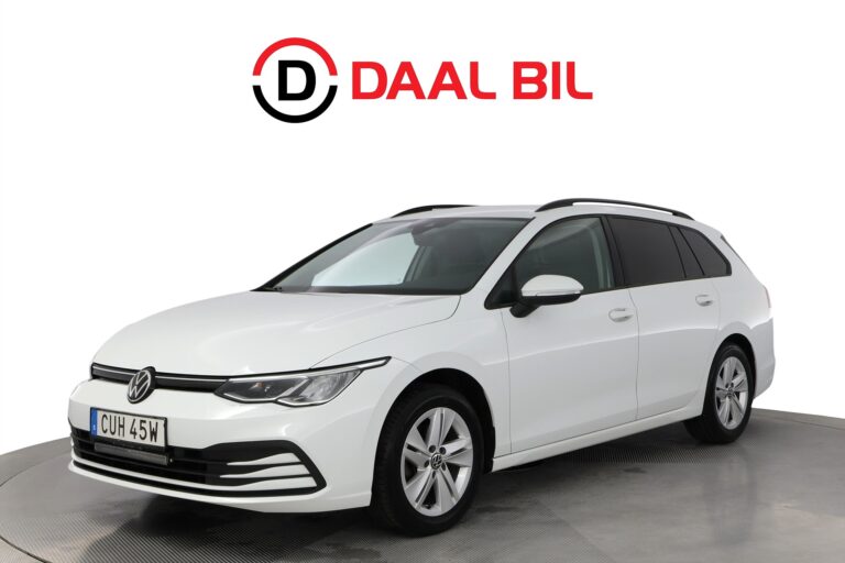 Volkswagen Golf SPORTSCOMBI 1.5 eTSI 131HK COCKPIT P-VÄRM NFC PSENS