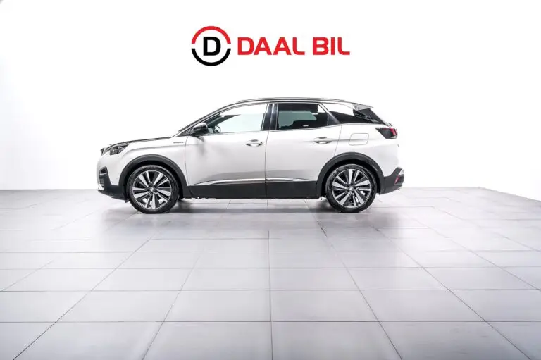 Peugeot 3008 GT HYBRID4 300HK DRAG 180-KAM NFC NAVI VÄRMARE