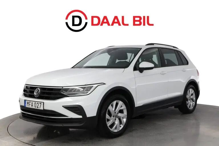 Volkswagen Tiguan 1.5 TSI 150HK VÄRMARE DRAGKROK B-KAMERA RATTVÄRME