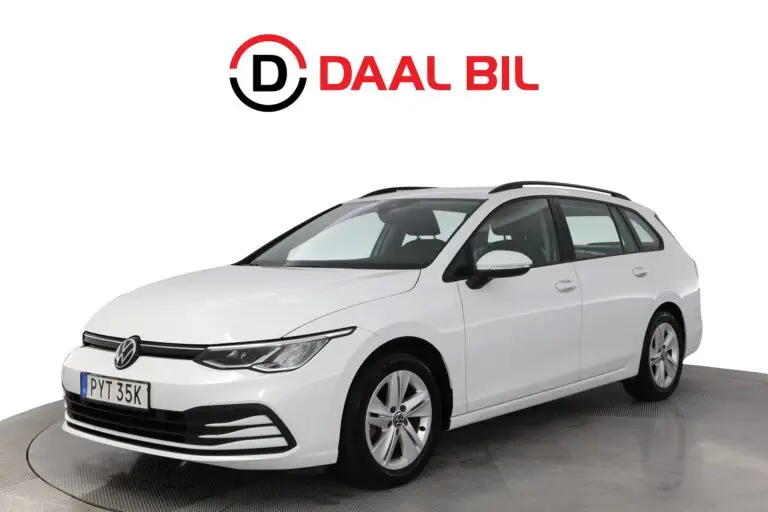 Volkswagen Golf SPORTSCOMBI 1.5 eTSI 131HK COCKPIT P-SENS 3-ZON ACC