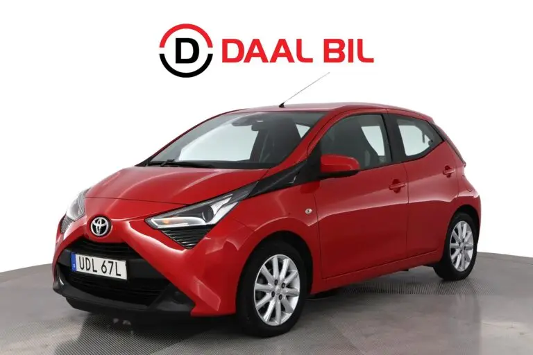Toyota Aygo 1.0 72HK X-PLAY 5-D B-KAM FARTHÅLLARE BLUETOOTH
