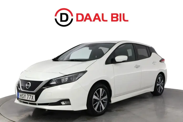 Nissan Leaf 150HK 40 kWh P-VÄRM B-KAM NAVI ACC APP-CONNECT