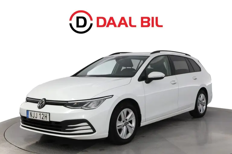 Volkswagen Golf SPORTSCOMBI 1.5 eTSI 131HK COCKPIT DRAG VÄRMARE B-KAM