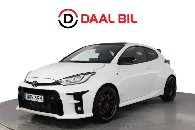 Toyota GR Yaris iMT 4WD 261HK CIRCUIT PACK QUICKSILVER M-VÄRM B-KAMERA