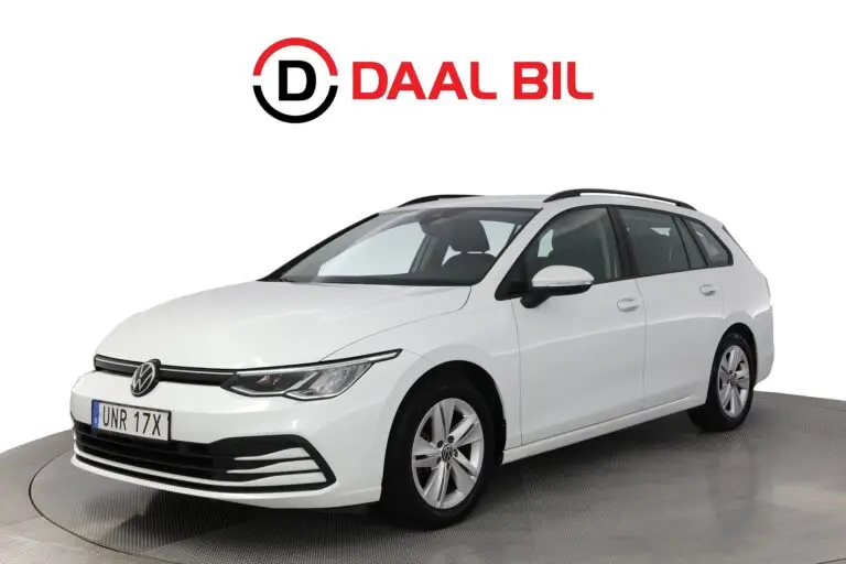 Volkswagen Golf SPORTSCOMBI 1.5 eTSI 131HK COCKPIT P-SENS 3ZON ACC