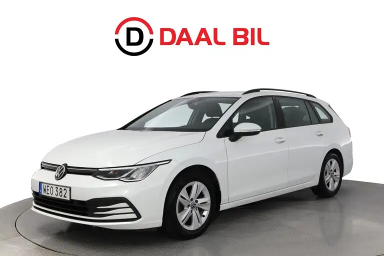 Volkswagen Golf SPORTSCOMBI 1.5 eTSI 131HK COCKPIT P-SENS RATTVÄRM