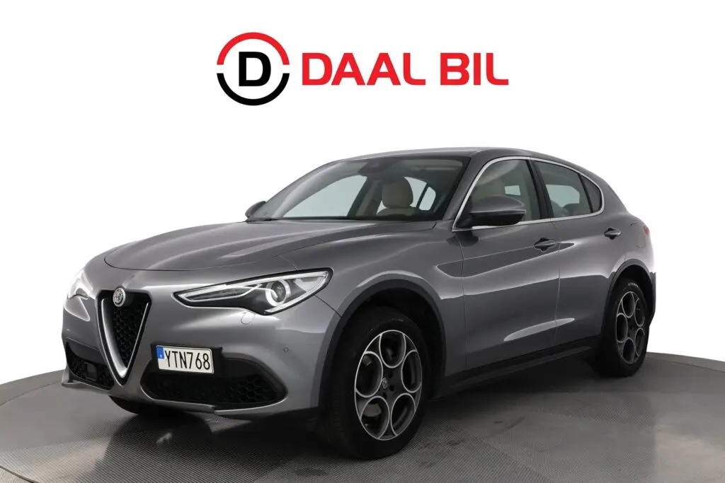 Alfa Romeo Stelvio 2.0 TURBO 16V Q4 280HK B-KAM NAVI LÄDER BT
