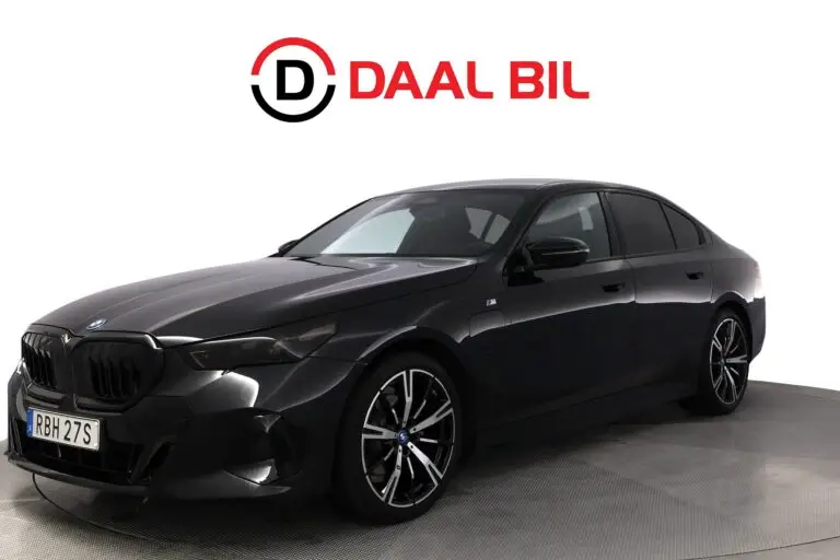 BMW 530e xDRIVE 22,1 kWh 299HK M-SPORT DRAG B-KAM NFC NAVI