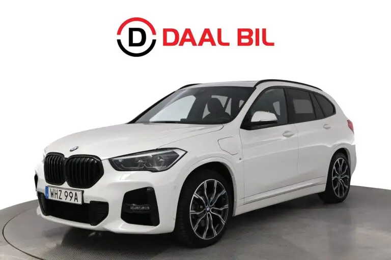 BMW X1 XDRIVE25e 220HK M-SPORT PANORAMA DRAG B-KAM NFC NAVI