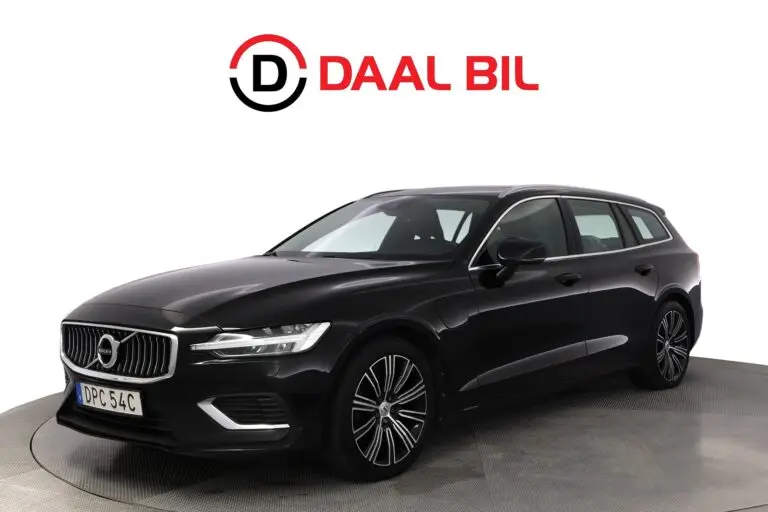 Volvo V60 RECHARGE T6 AWD 341HK MOMENTUM ADVANCED PANO VÄRM PSENS