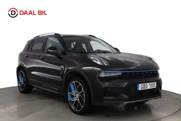 Lynk & Co 01 PHEV DCT 261HK 17,6kWh INFINITY® PANORAMA 3D-VIEW DRAG