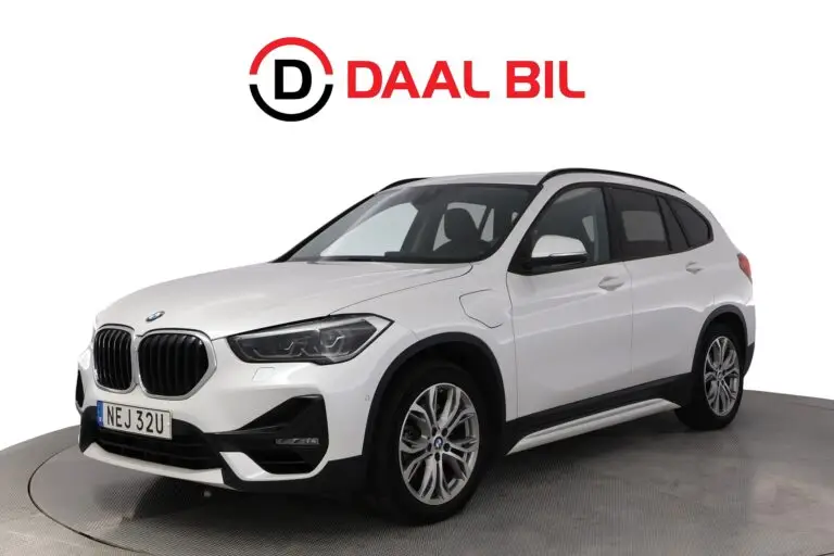 BMW X1 xDRIVE20e 220HK SPORT-LINE DRAG HUD NFC HI-FI NAVI